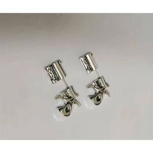 💕5/$18 Cute Engraved Gun Earrings